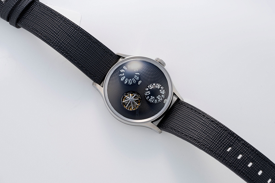 Le Dome Classique in Stainless Steel