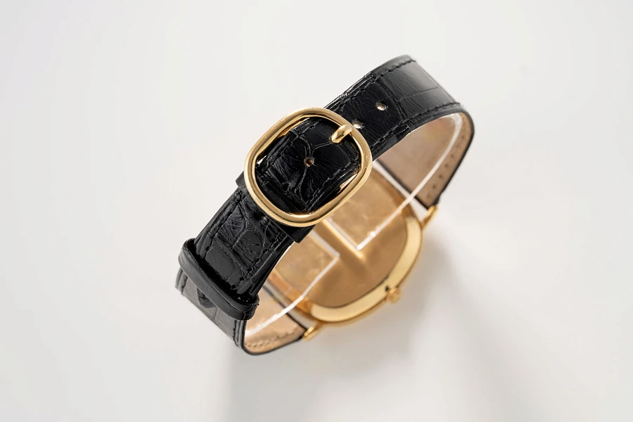 Ellipse Ref. 3734 in 18k Yellow Gold