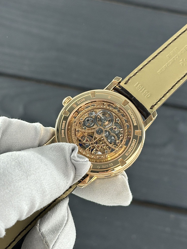 Traditionnelle Perpetual Calendar Openworked