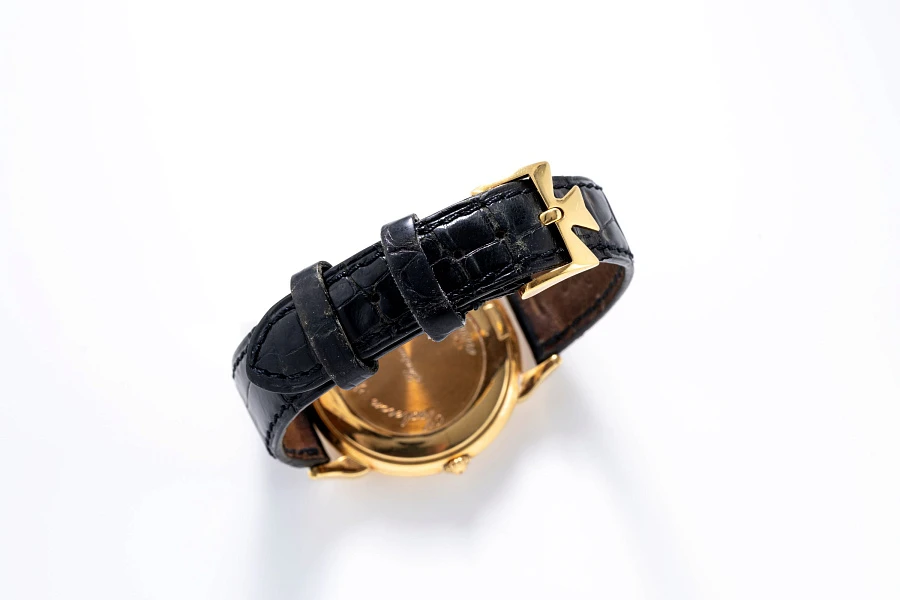 Fancy Lugs Automatic Dress Watch Ref. 48003 in 18k Yellow Gold