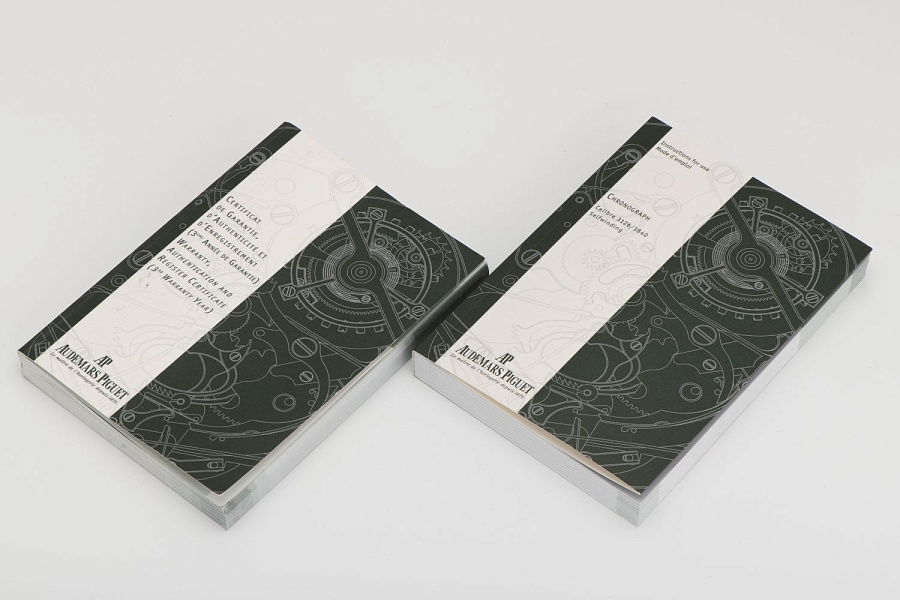 Royal Oak Offshore Grand Prix Ref. 2629P in Platinum