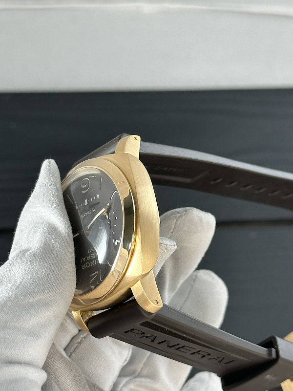 Luminor 1950 8 Days GMT Oro Rosso PAM00576