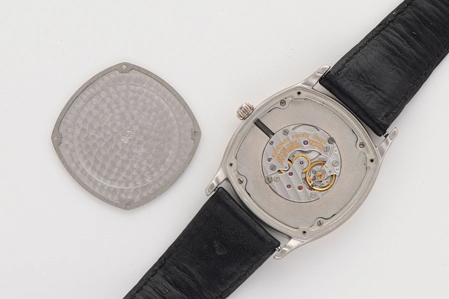 'John Schaeffer' Ref. 14994BC in 18k White Gold