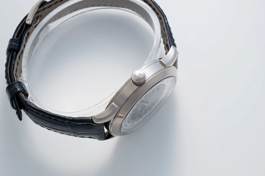 World Time Ref. 5230G in 18k White Gold