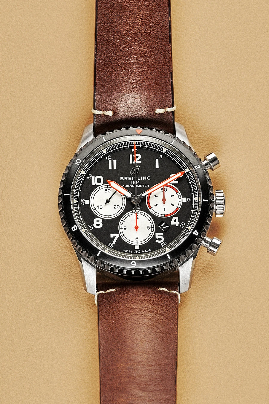 Aviator 8 B01 Chronograph 43 Mosquito