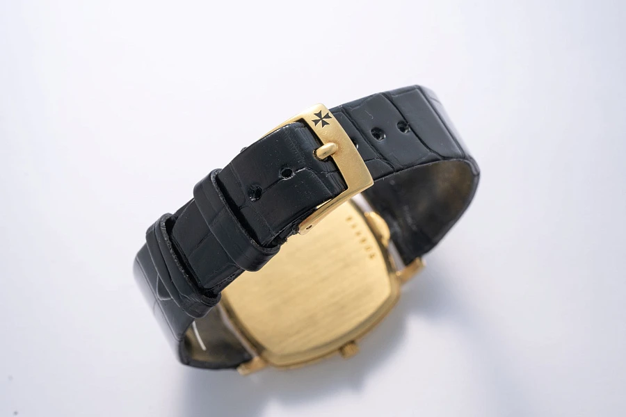 Onyx and Gold Dial Ref. 7391Q in 18k Yellow Gold