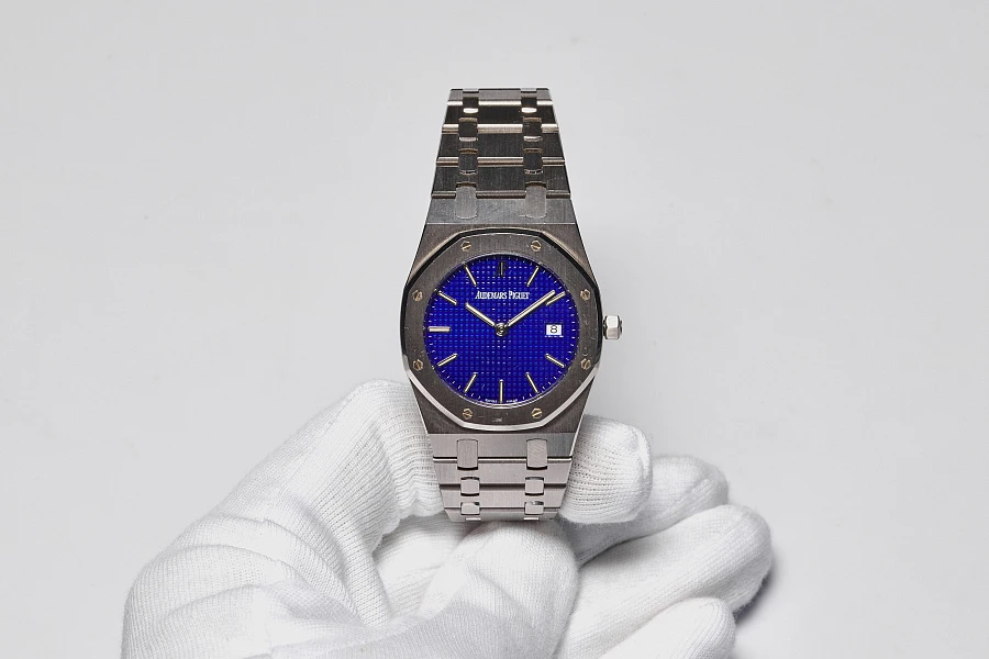 Royal Oak Yves Klein