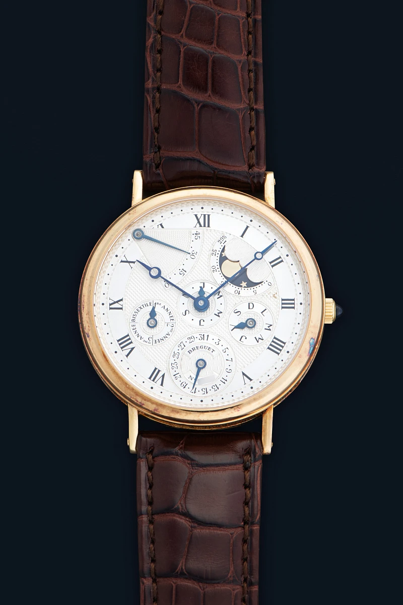 Perpetual Calendar Ref. 3310 in 18k Yellow Gold