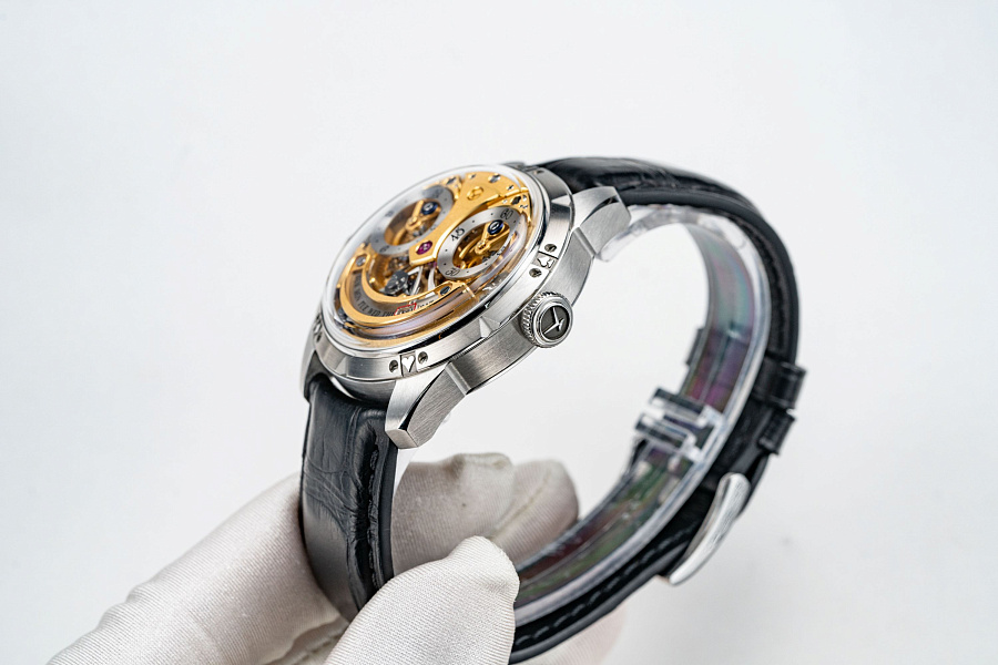 “Joker Golden Mask”, Regular Model from the 2025 Collection. New