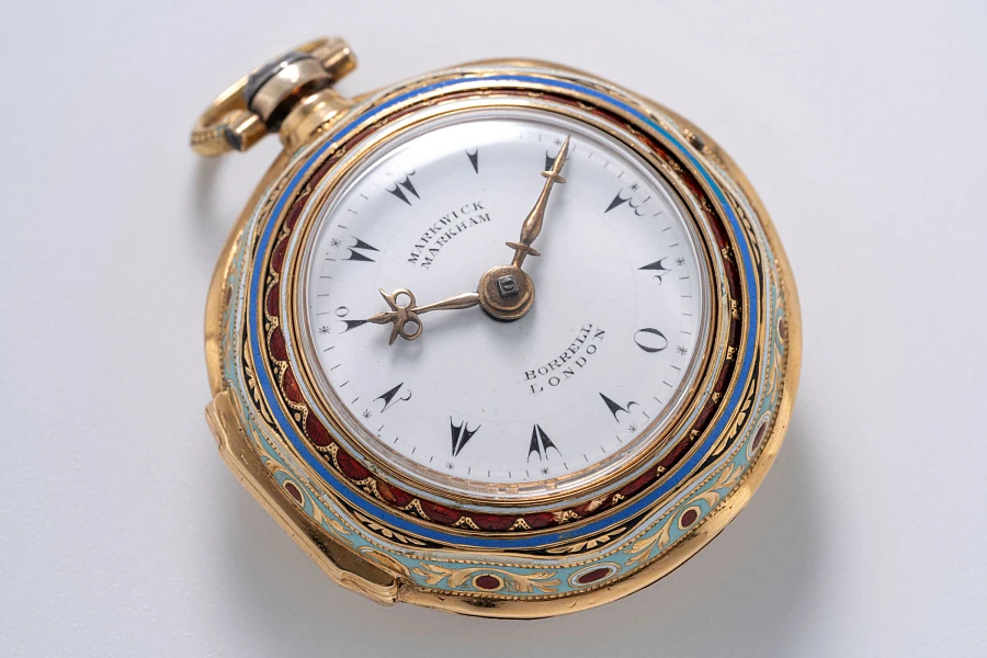 Pocket Watch with Enamel Decoration in 18k Yellow Gold