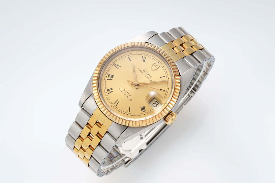 Price Oysterdate Bicolor