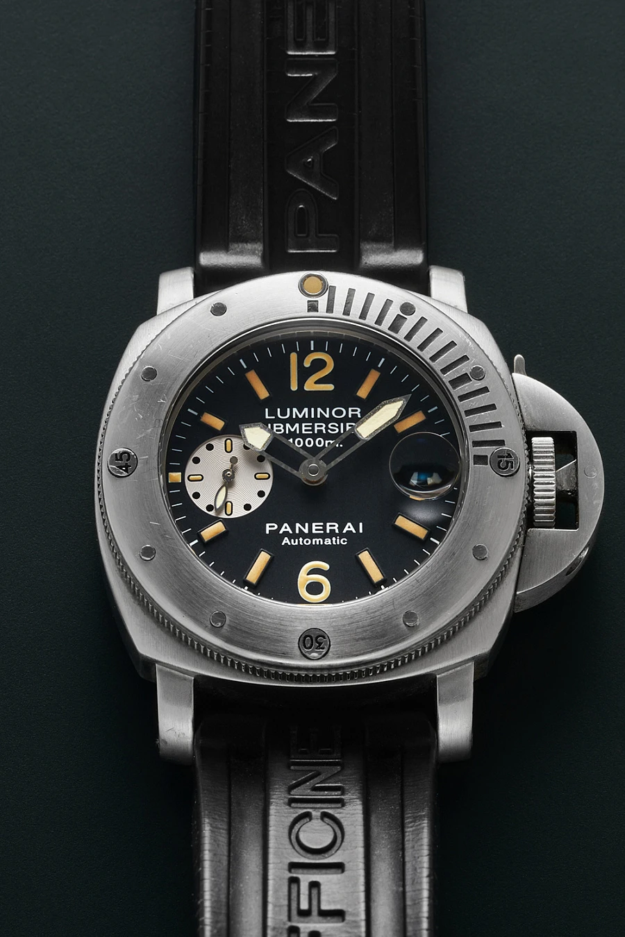 Officine Panerai Firenze 1860,"Luminor Submersible 1000 m"