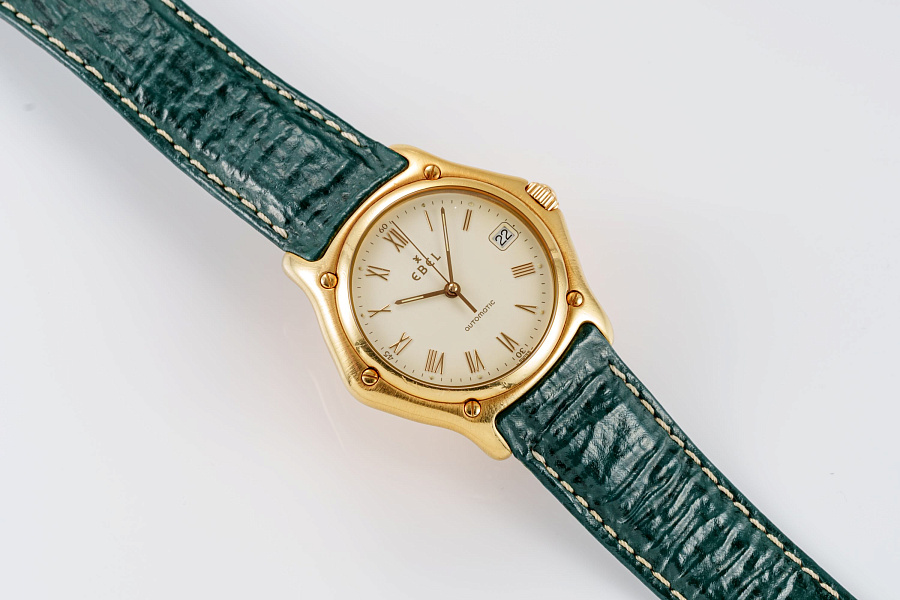 1911 Automatic Ref. 75102212 in 18k Yellow Gold