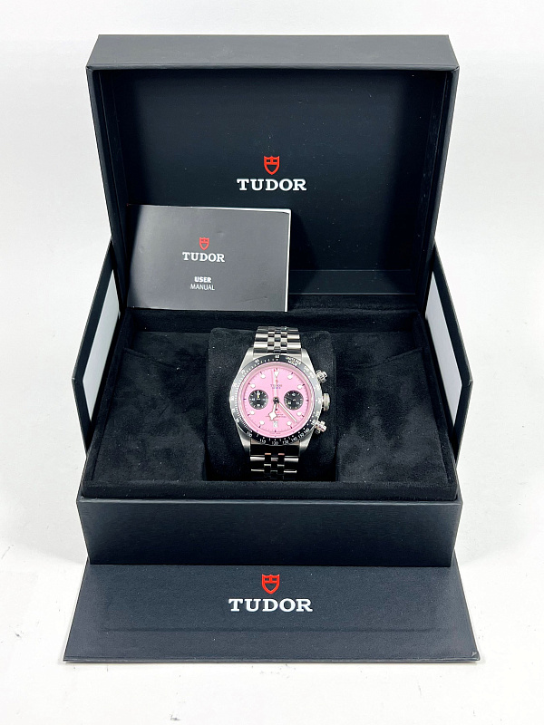 Heritage Black Bay Chronograph Inter Miami Pink 79360