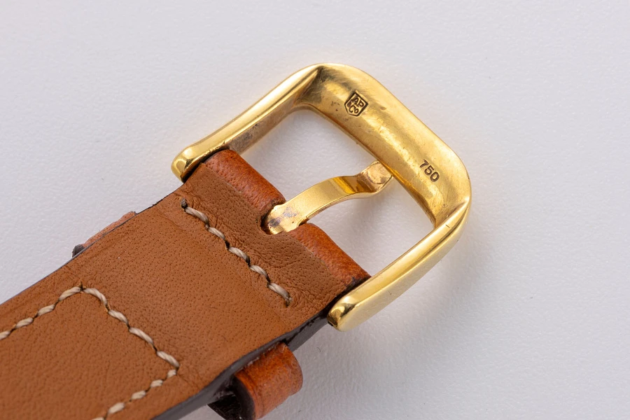 Coin Bezel Quartz Dress Watch in 18k Yellow Gold