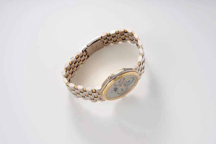 Quantième Perpetual Calendar Ref. 5557CA in 18k White and Yellow Gold