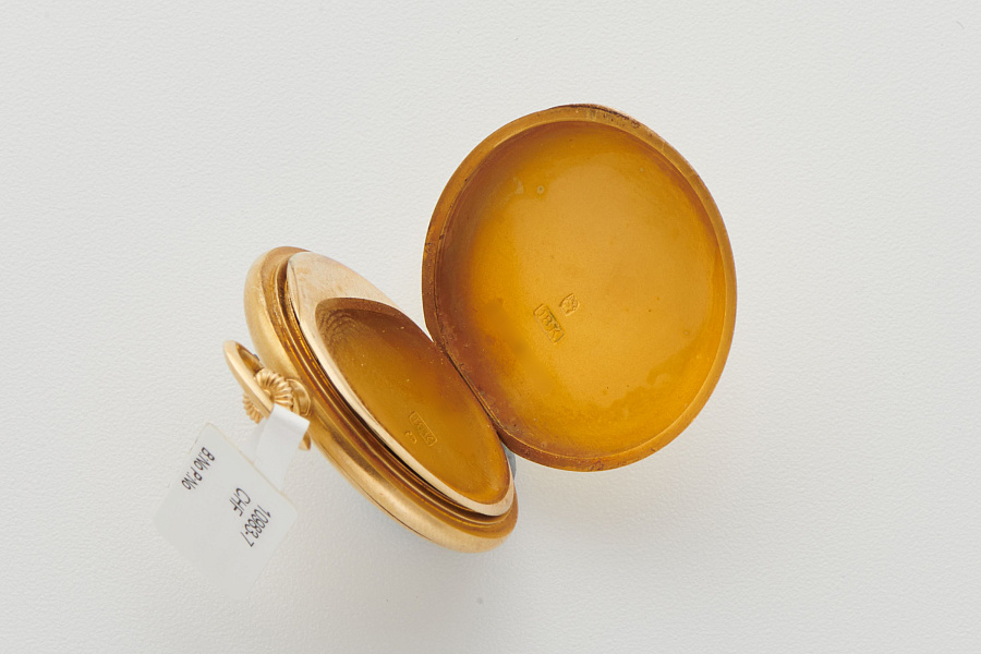 Small Pocket Watch in 18K Yellow Gold