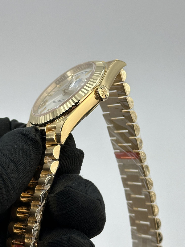 Day-Date 40mm 228238 Yellow Gold Silvered Dial