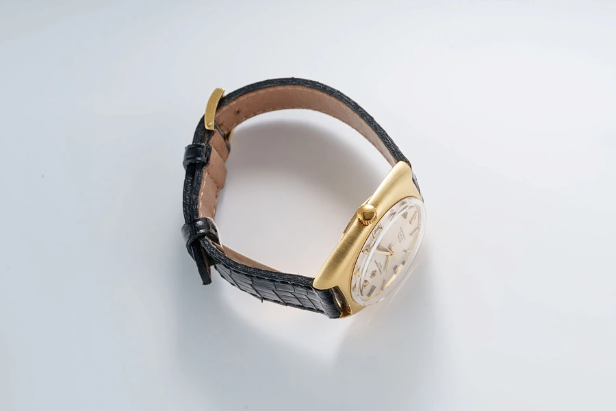 Royal Ref. 7375 in 18k Yellow Gold