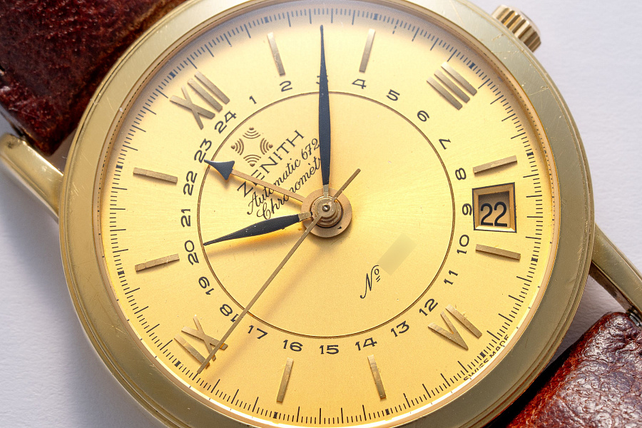 Elite GMT Ref. 30.0011.672 in 18k Yellow Gold