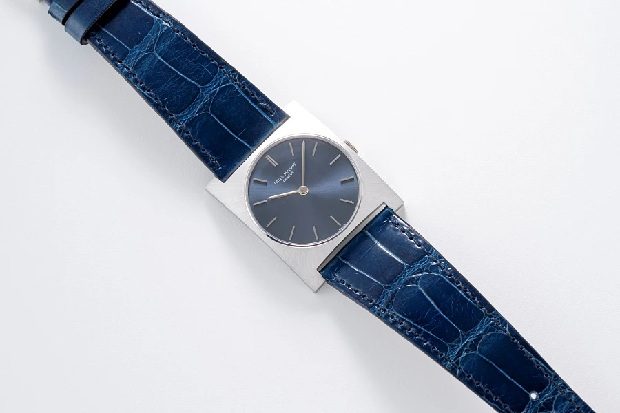 Rectangular Ref. 3557G in 18k White Gold