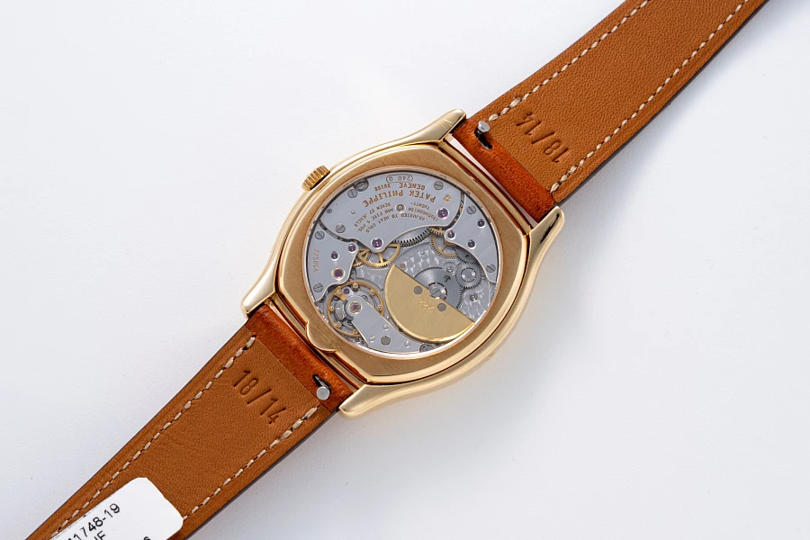 Tonneau Perpetual Calendar Ref. 5040J in 18k Yellow Gold