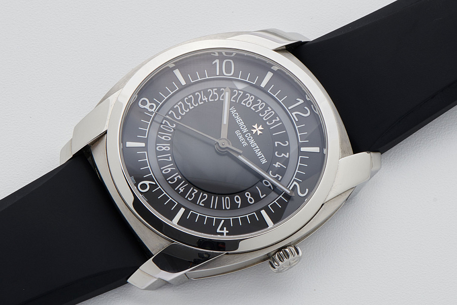 Quai de l'Ile Automatique Black Geneva Seal, Ref. 4500S