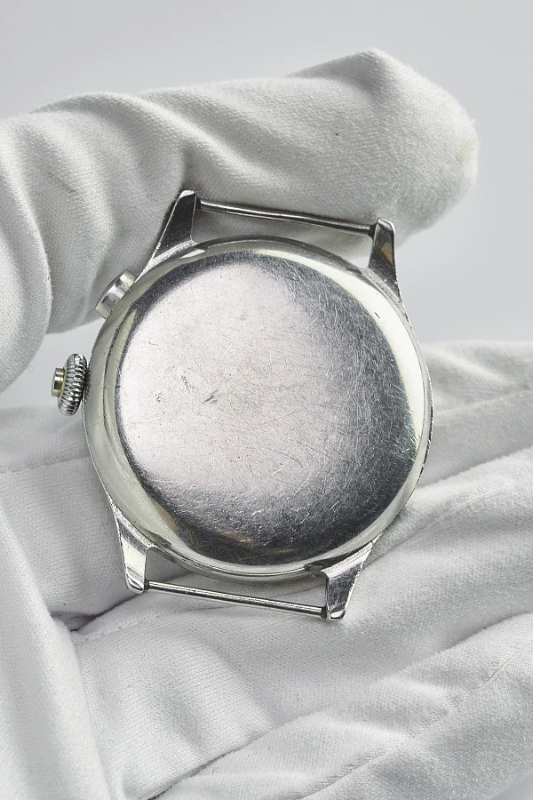 Omega Chronograph 33.3 Black Email