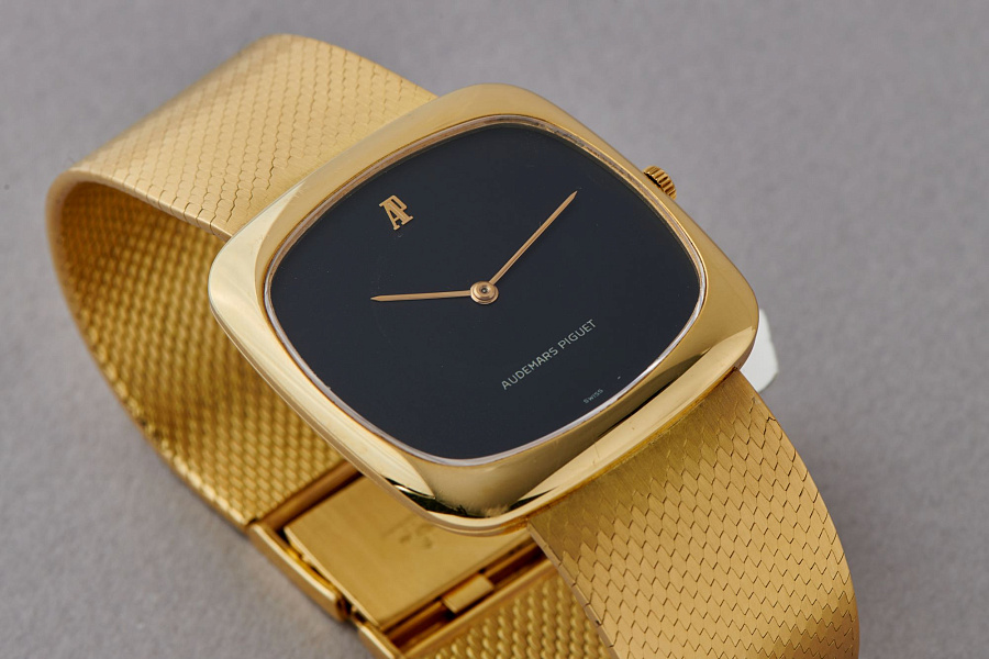 Dress Watch in 18k Yellow Gold