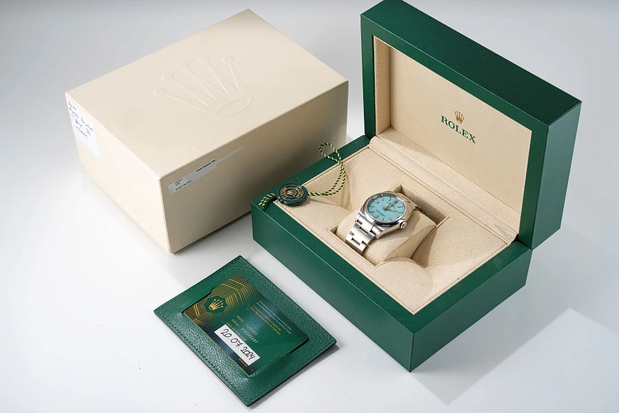 Oyster Perpetual 'Tiffany' Dial Ref. 126000 in Stainless Steel