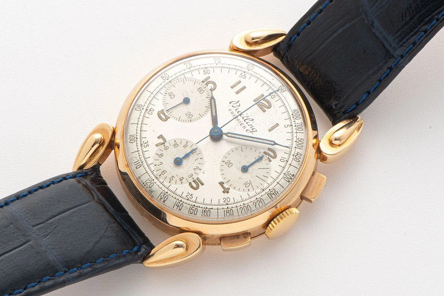 Fancy Lugs Premier Chronograph in 18K Rose Gold