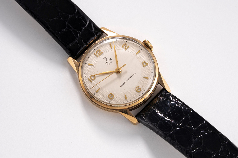 Royal Ref. 12856 in 9k Yellow Gold