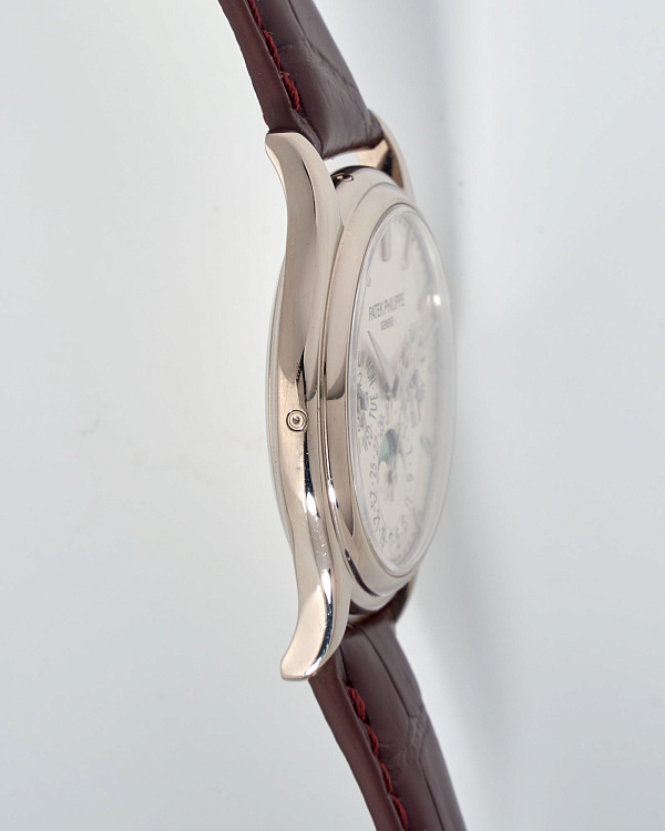 Perpetual Calendar 5140 White Gold