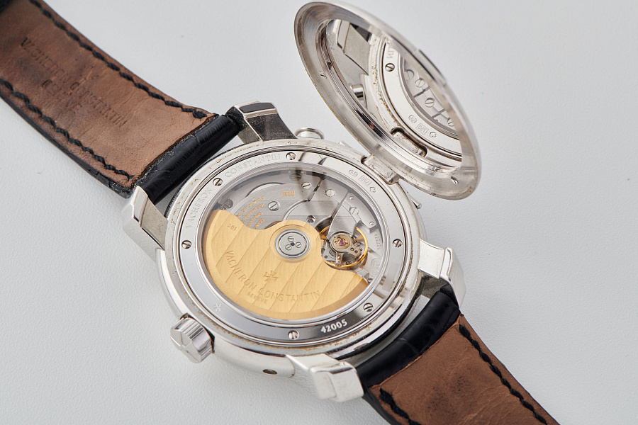 Régulateur Dual Time in 18k White Gold
