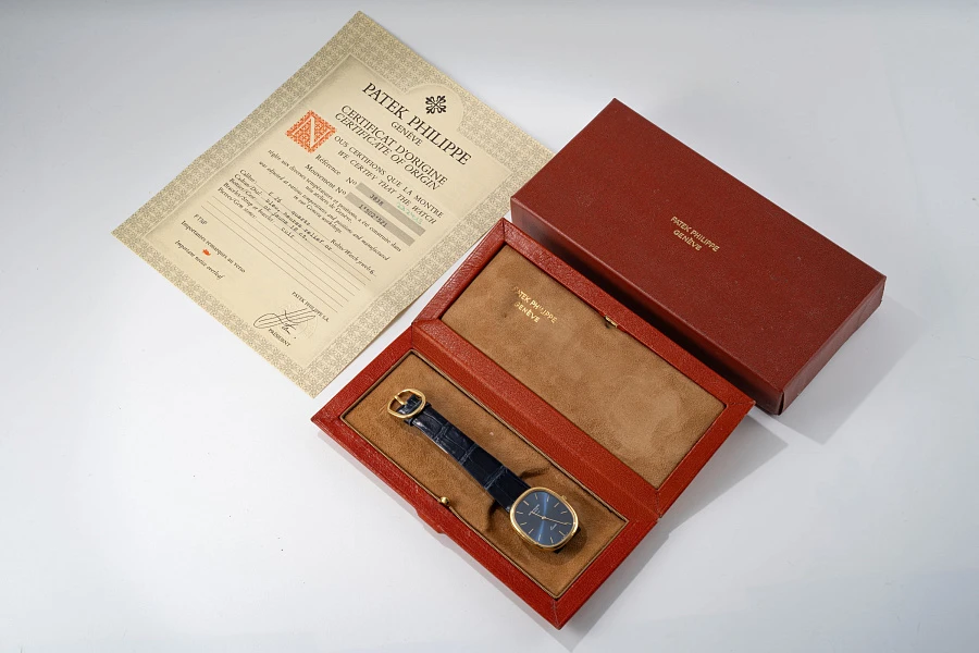 Beyer Double-Signed Ellipse Quartz Ref. 3838 in 18k Yellow Gold