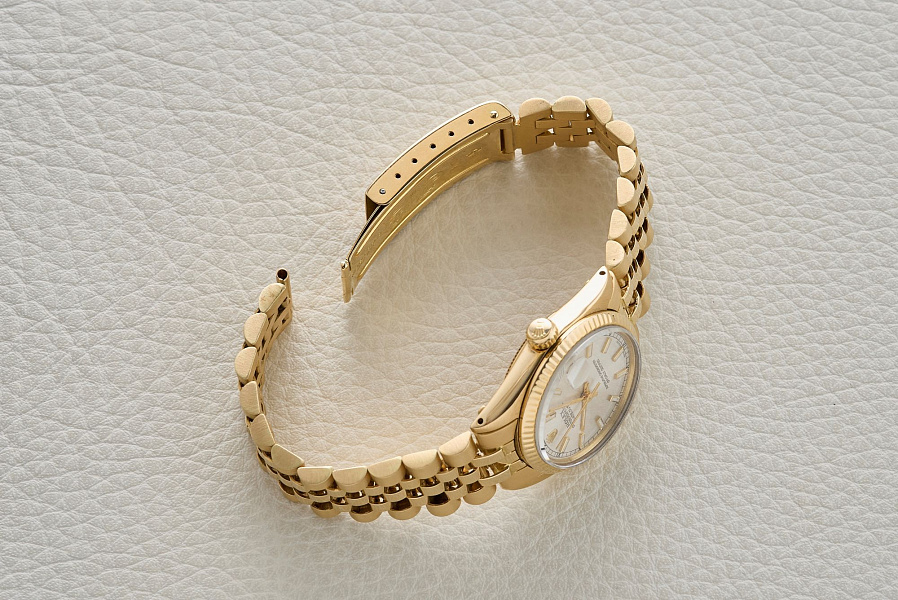 6827 Datejust 18k Yellow Gold