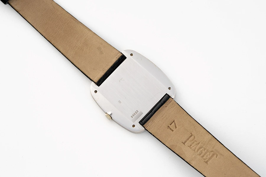 Ref. 99022 in 18k White Gold