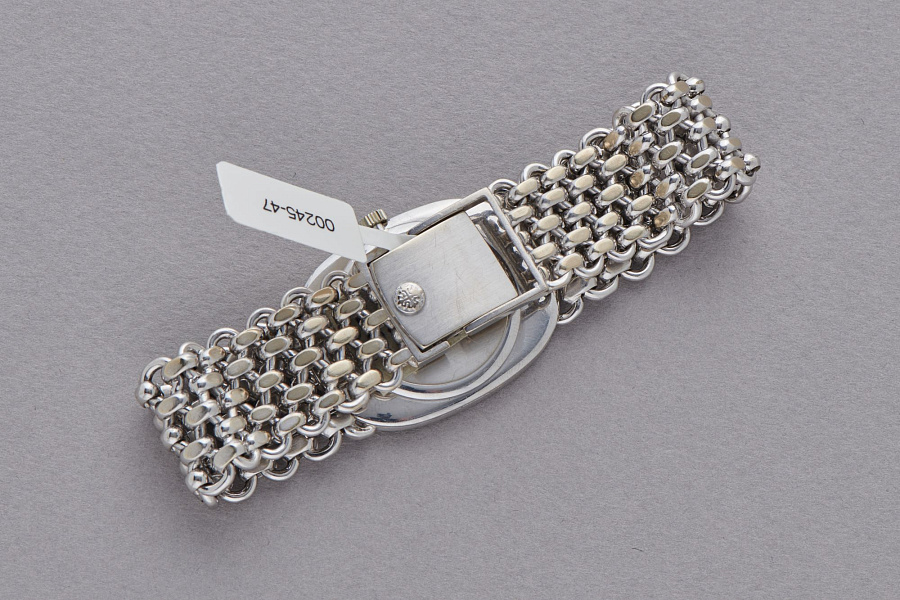 Ellipse in 18k White Gold