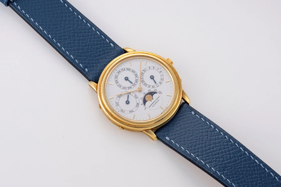 Quanitème Perpetual Calendar Ref. 25657 in 18k Yellow Gold