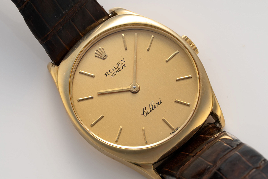 Ladies Cellini Ref. 4129 in 18k Yellow Gold