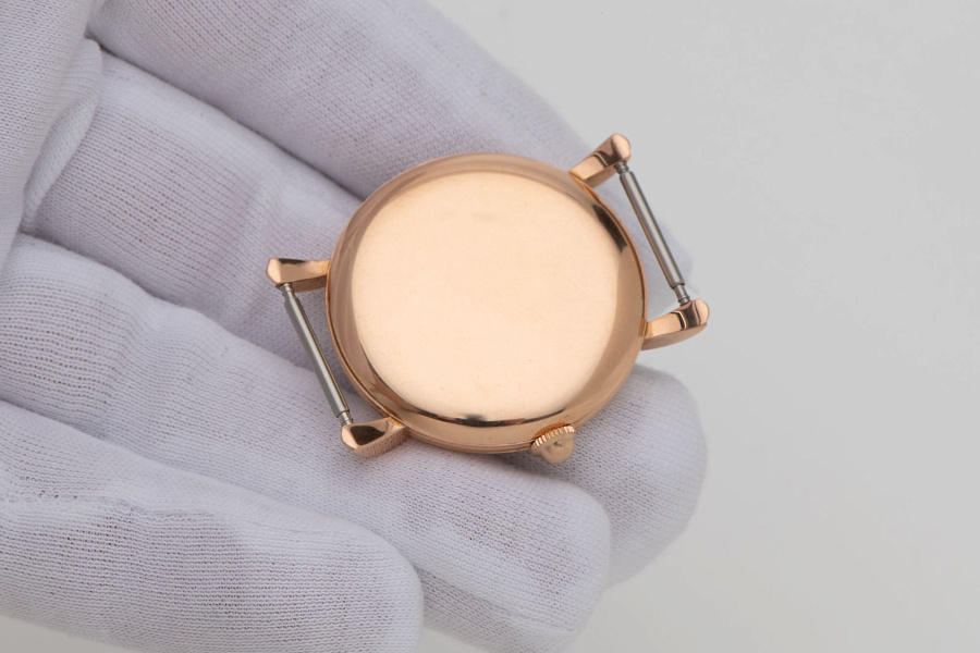 Fancy Lugs Dress Watch in 18k Rose Gold