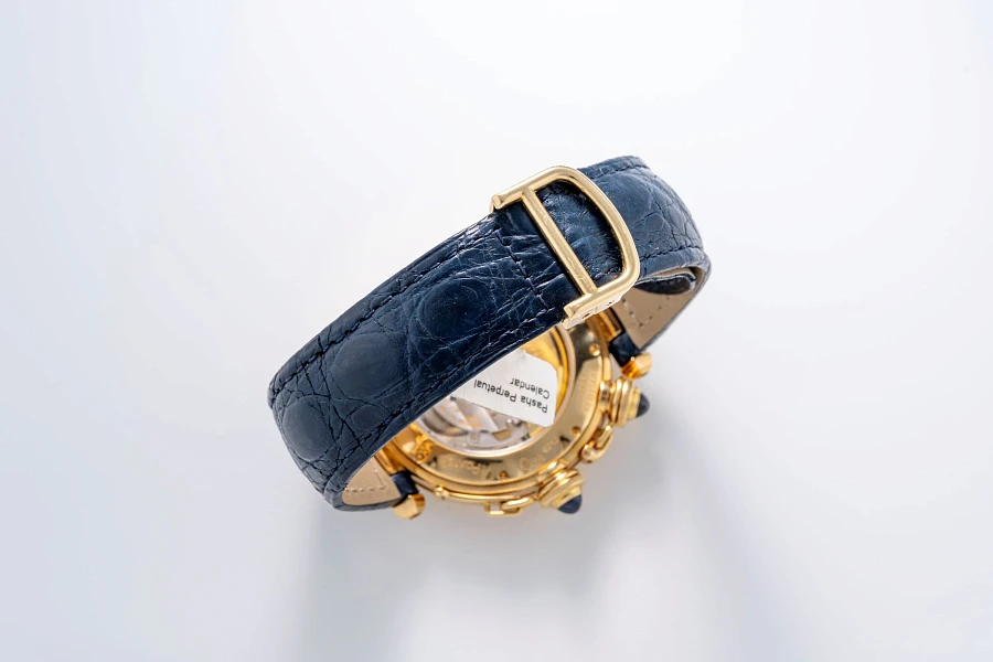 Pasha Calendar Ref. 0985 in 18k Yellow Gold