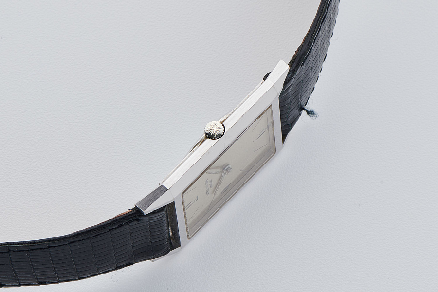 Rectangular Watch Ref. 3491 in 18k White Gold