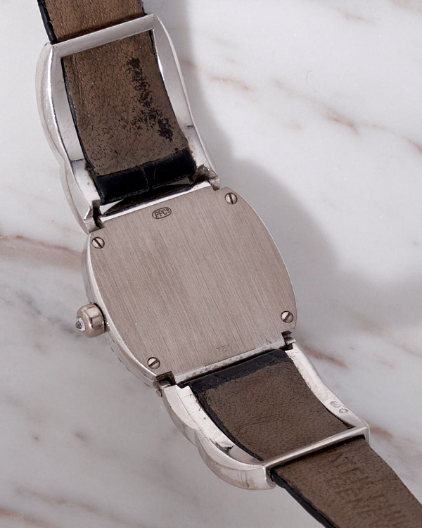 Golden Ellipse 4832 Ladies, Mother-of-pearl Dial Diamond-set