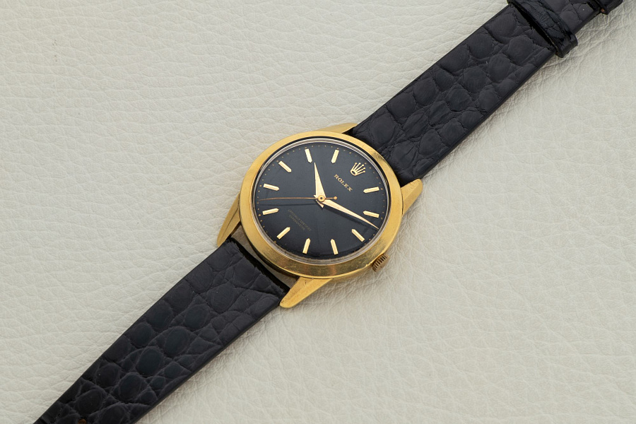 Dress Watch in 18K Yellow Gold