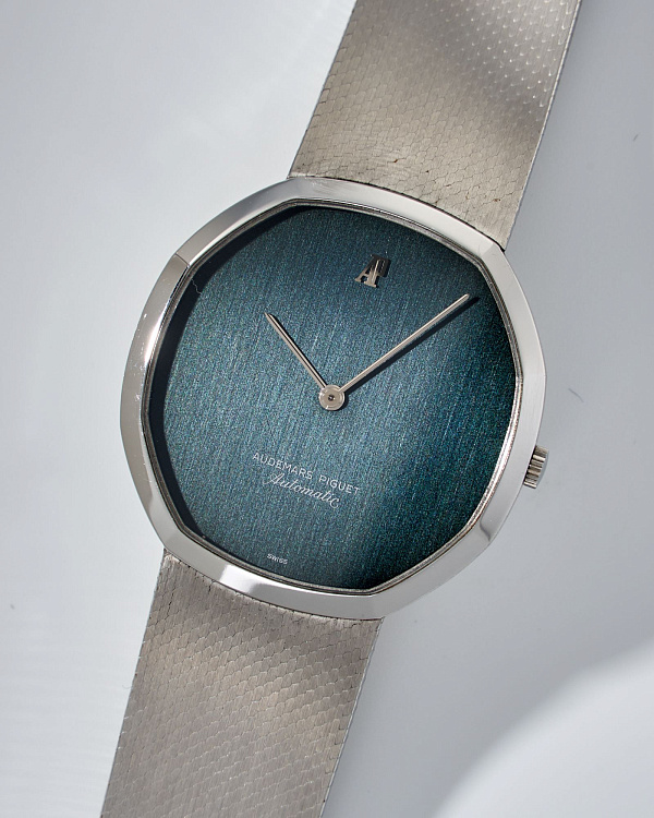 AP Steel Ultra-Thin Octagonal Dress Watch Automatic