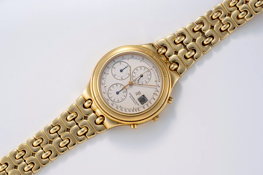 Huitième Chronograph Ref. 25645BA in 18k Yellow Gold