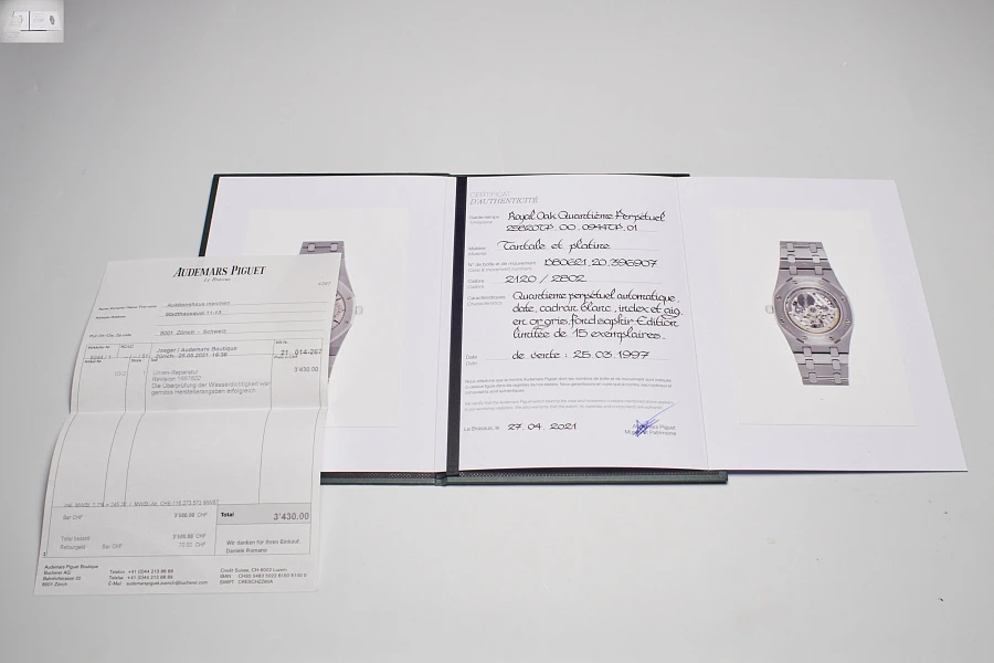 Audemars Piguet Royal Oak Perpetual Tantalum/Platinum