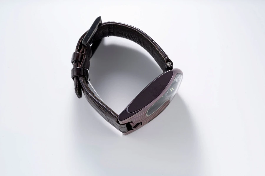 UR-103.08 TIALN with Satellite Hour Display