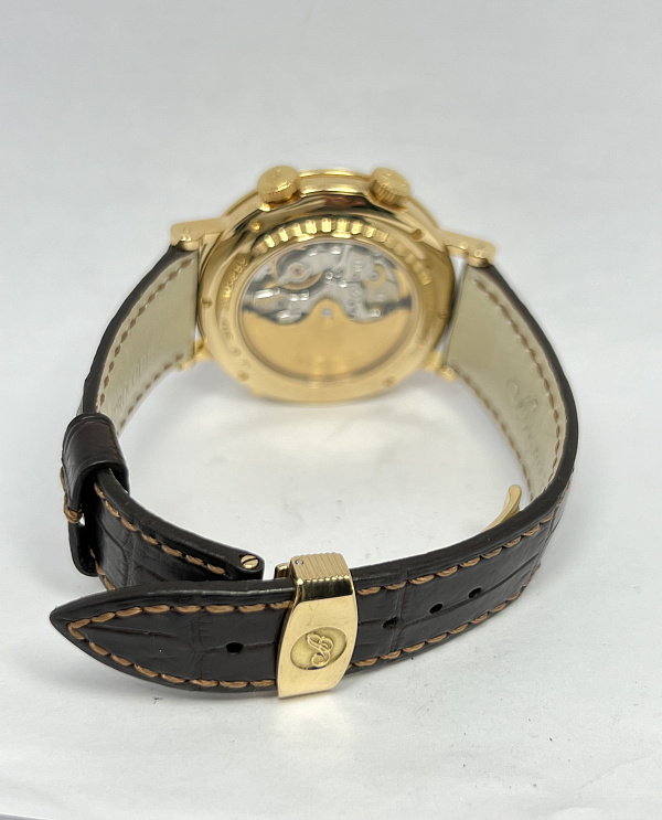 Classique 5707 Le Réveil du Tsar Yellow Gold